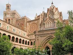 (كنيسة سانتا ماريا دي غوادالوبي (Basilica de Santa Maria de Guadalupe))