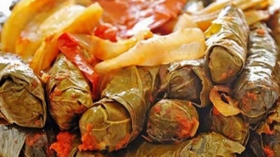 طاجن ورق العنب بالكوارع