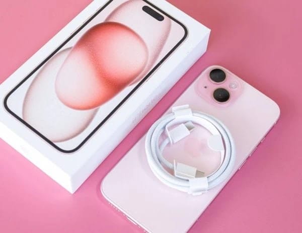 هاتف iPhone 15 