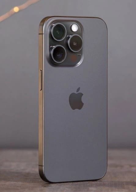 هاتف iPhone 15 Pro