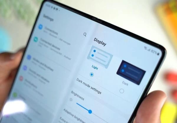 هاتف Samsung Galaxy Z Fold 5