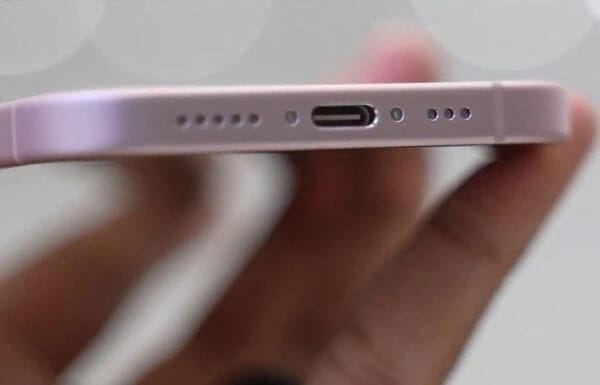 هاتف iPhone 15 Plus