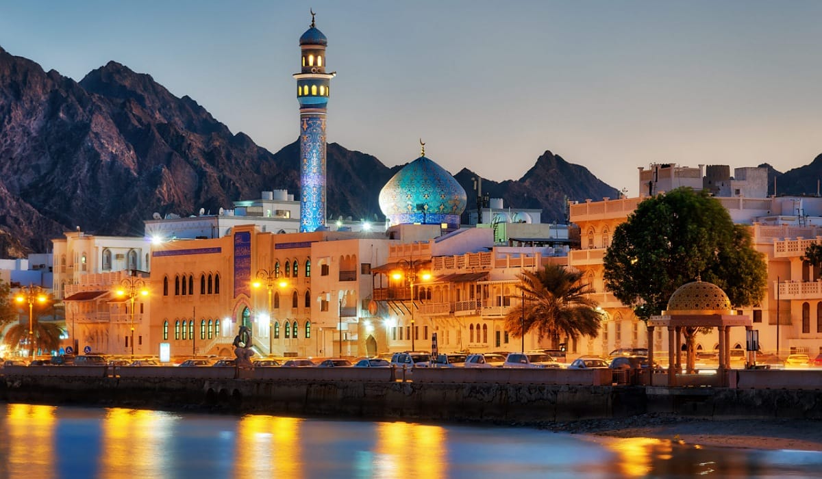 مدينة مسقط، عُمان: لؤلؤة الخليج العربي السياحية