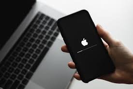  تحديثات أمنية آيفون وآيباد