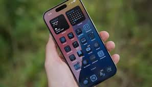 أبل تؤجل ميزات iOS 19