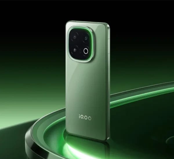 هاتف Vivo iQOO 13