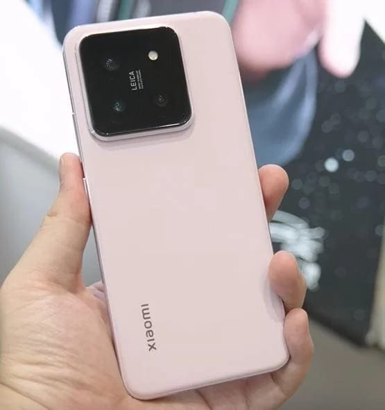 هاتف Xiaomi 14 