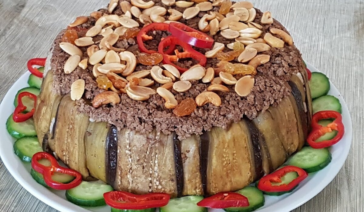 المقلوبة بالباذنجان واللحم