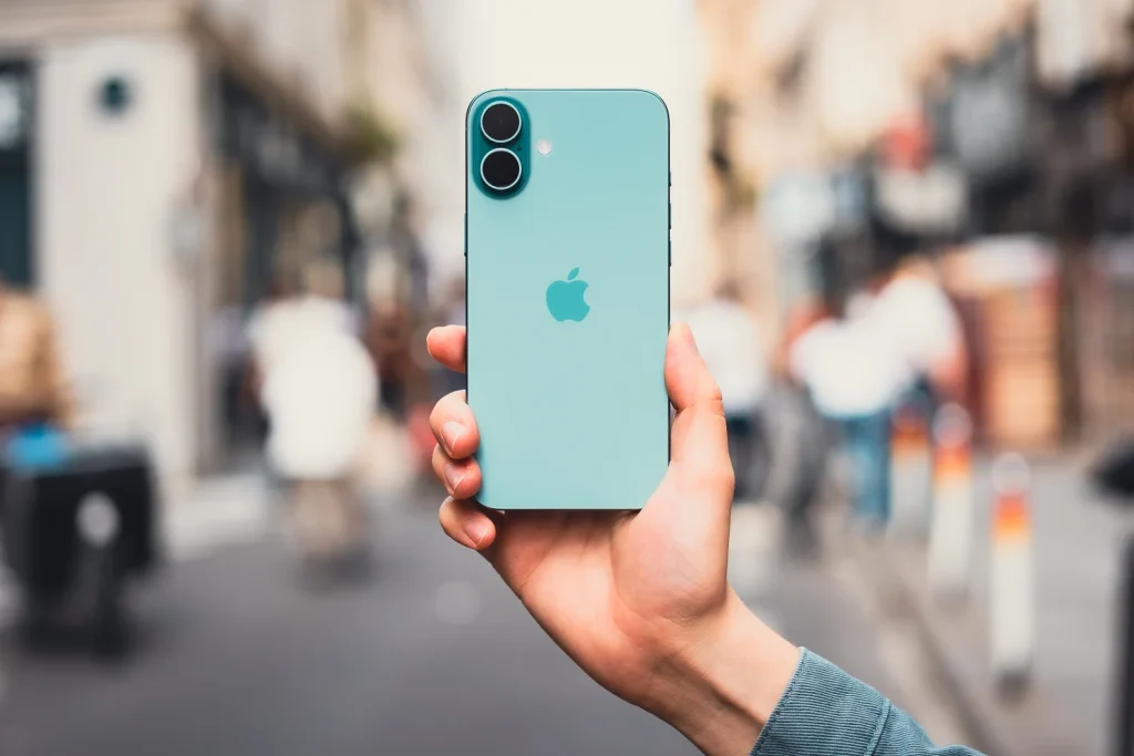 تحديث iOS 18.2