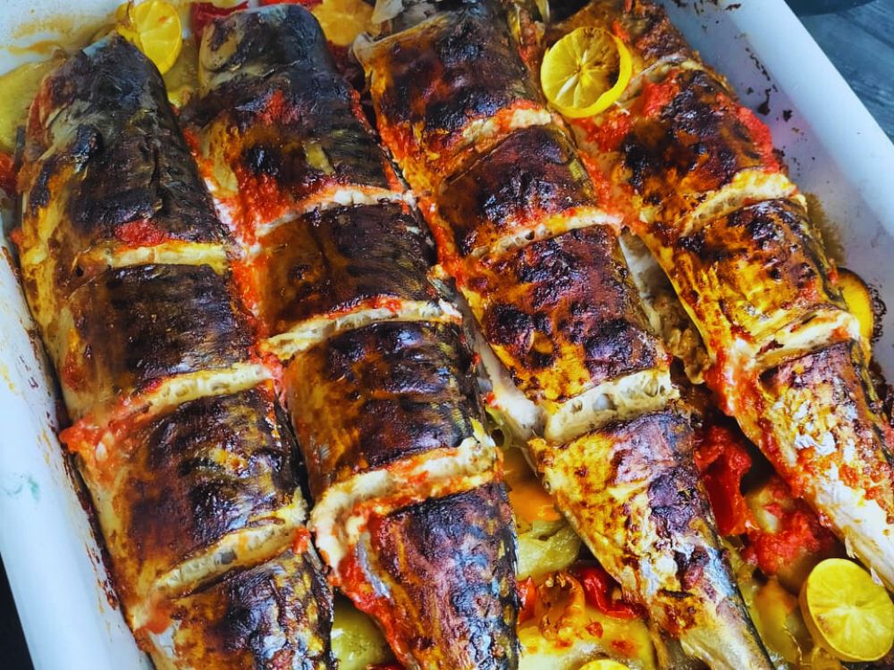 سمك الماكريل المشوي مع أرز الصيادية
