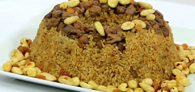 الأرز بالخلطة واللحم
