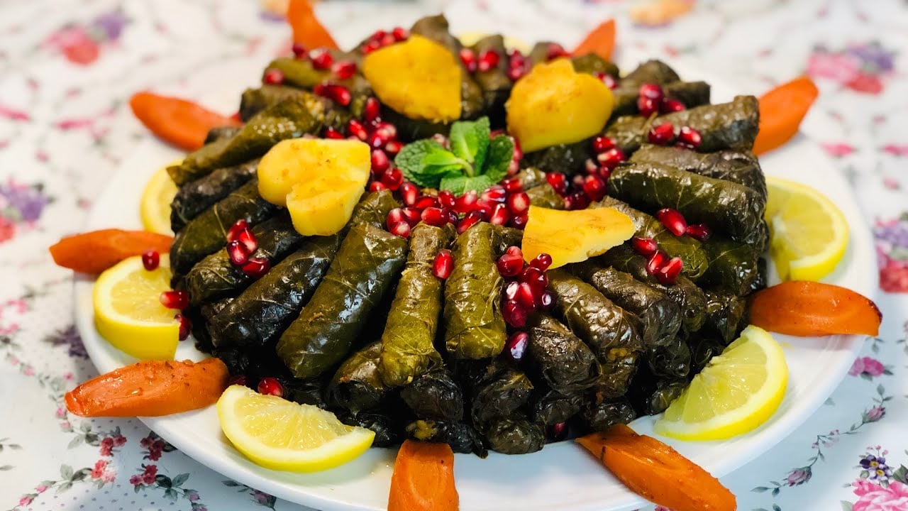 محشي ورق العنب بدبس الرمان