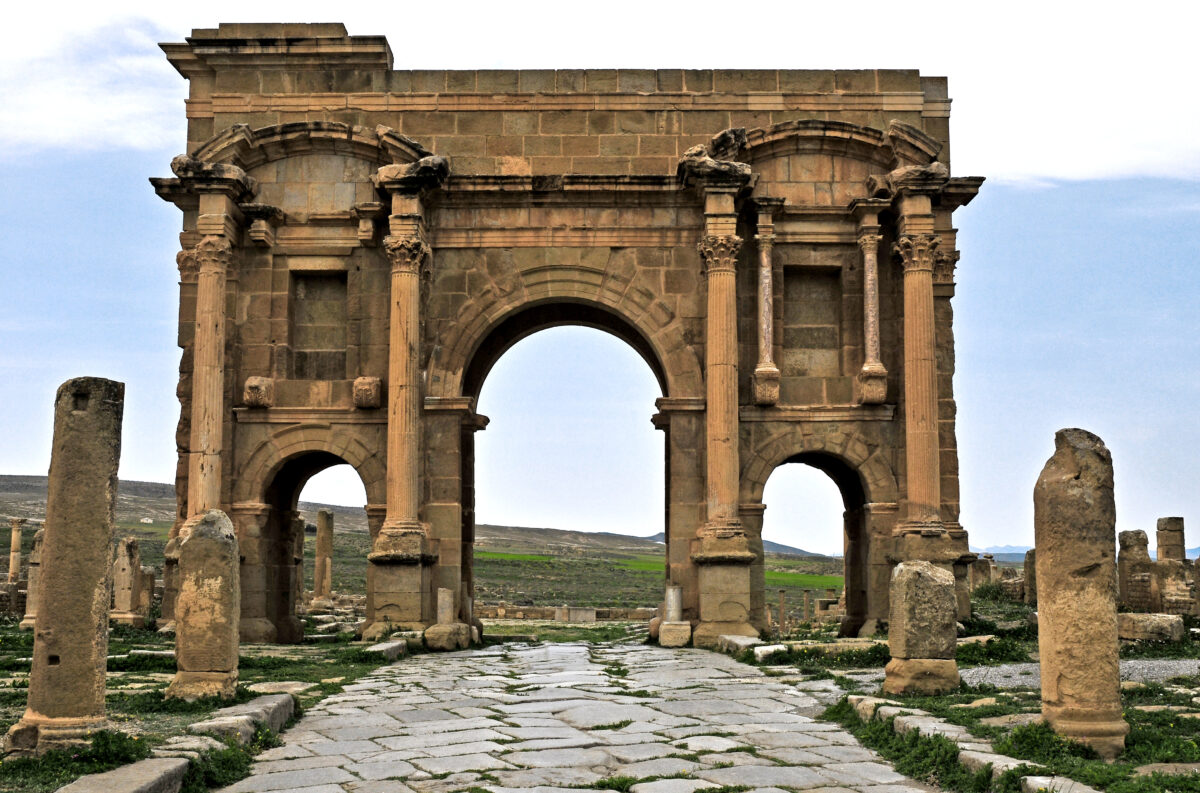 قوس تراجان