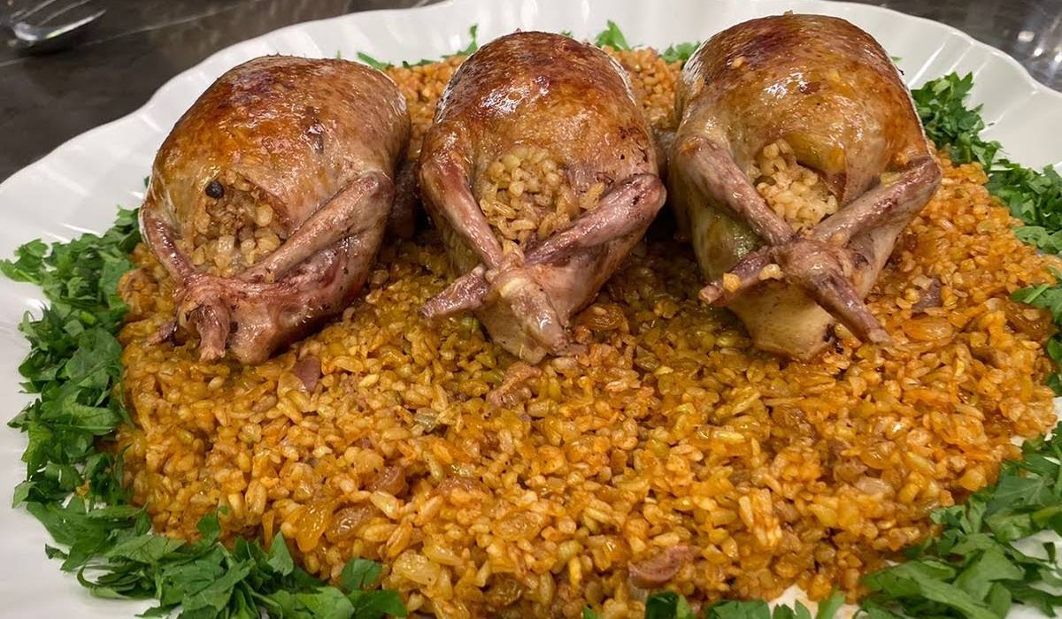 طريقة تحضير الحمام المحشي بالفريك بخطوات بسيطة ولذيذة