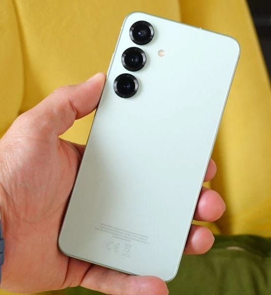 هاتف Samsung Galaxy S25