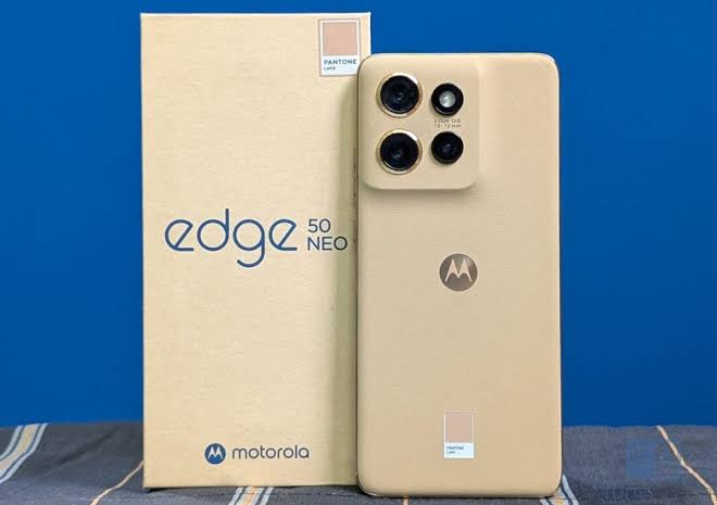 هاتف Motorola Edge 50 Neo