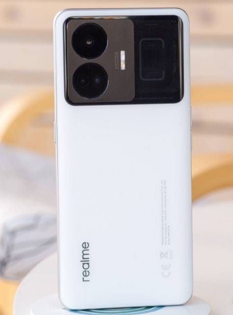هاتف Realme GT3 