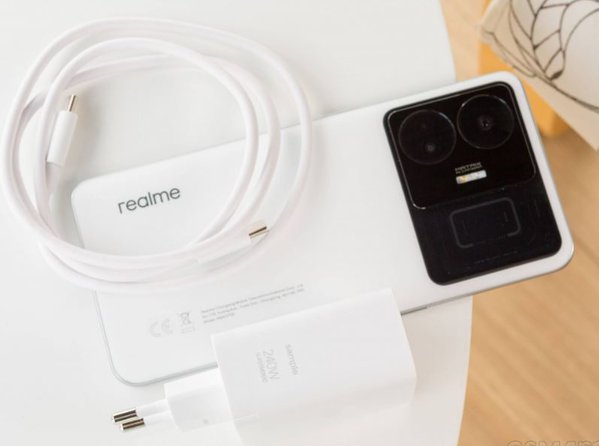 هاتف Realme GT3 