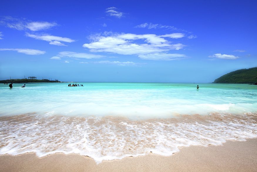 شاطئ هامديوك (Hamdeok Beach)