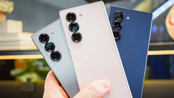 هاتف Samsung Galaxy Z Fold 6