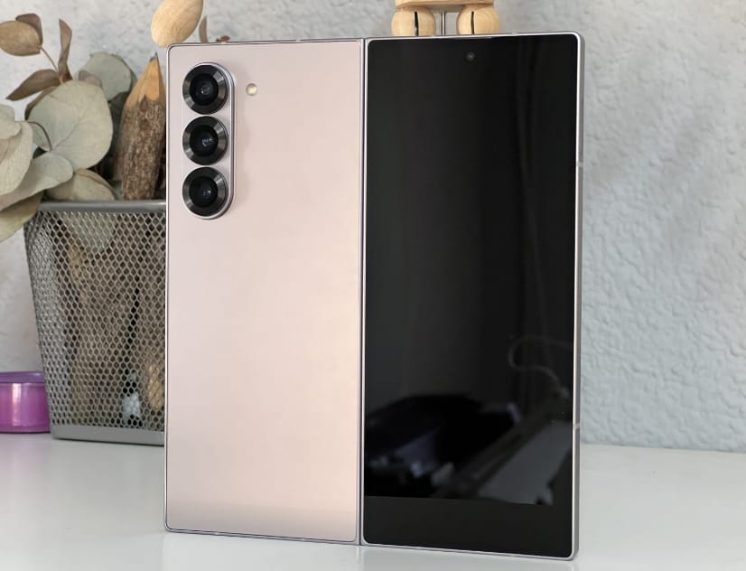 هاتف Samsung Galaxy Z Fold 6