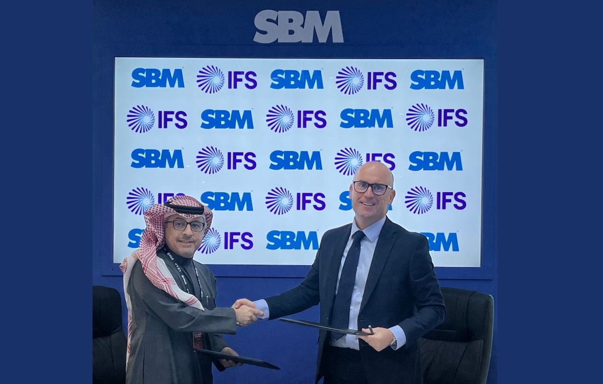 شراكة بين IFS و SBM
