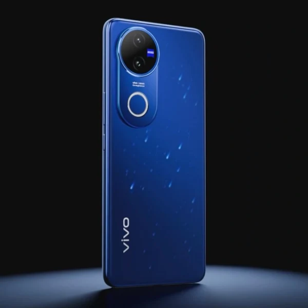هاتف Vivo V50